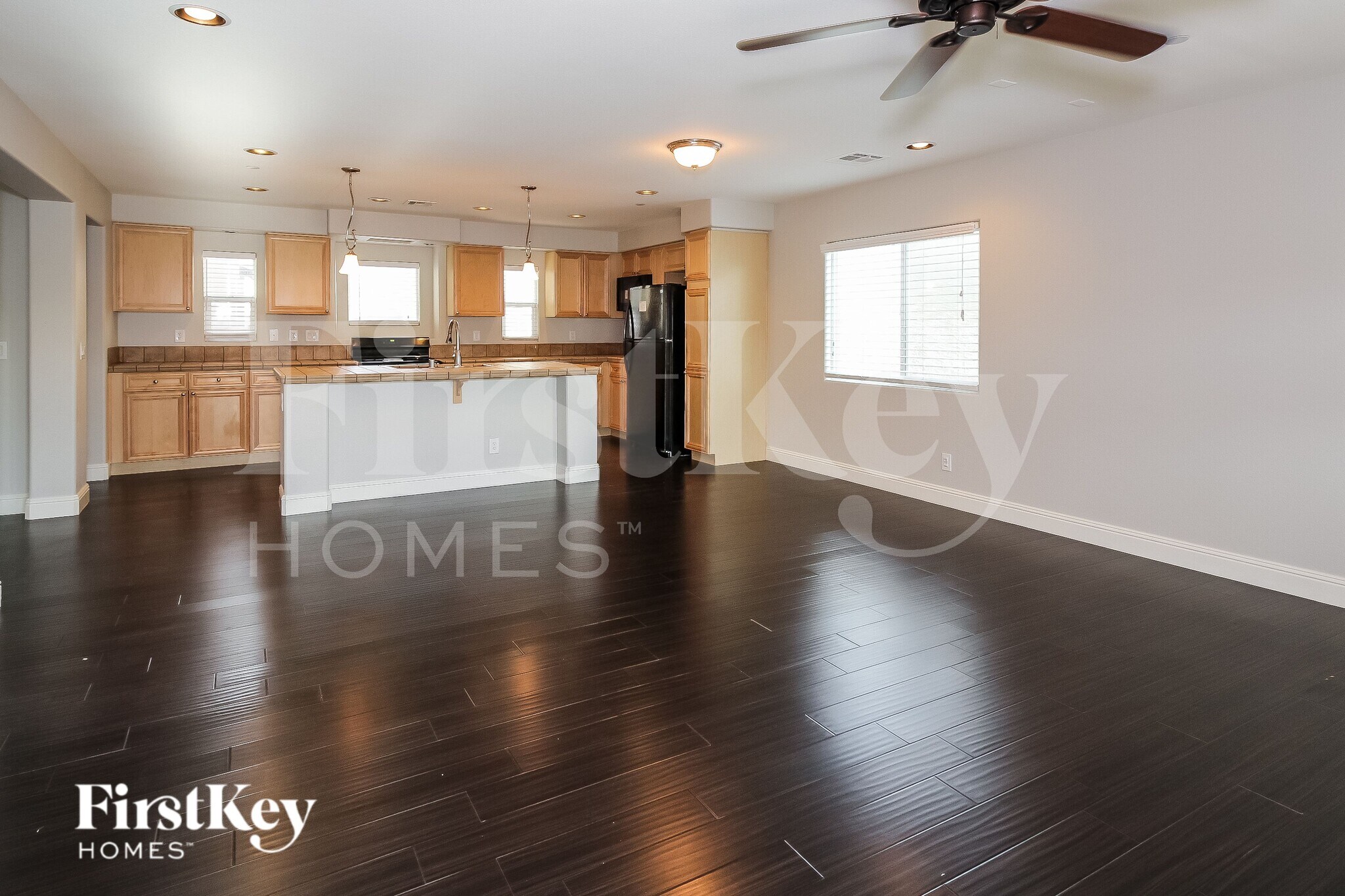 Building Photo - 10548 Gibbous Moon Dr