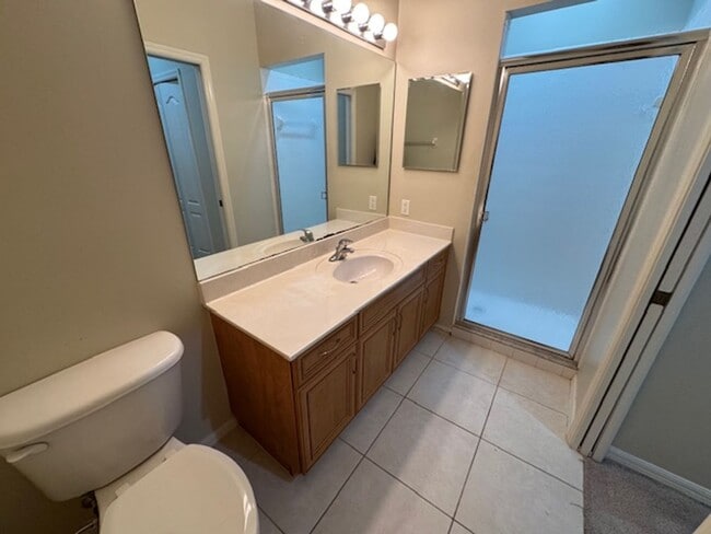 Building Photo - 2 bedroom 2 bathroom Condo in Terraces at ...