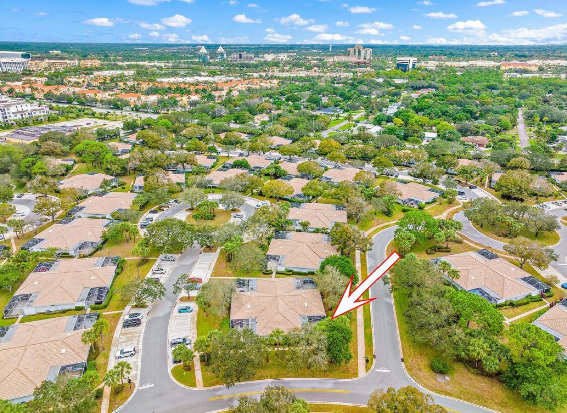 Building Photo - 5302 Red Oak Ct