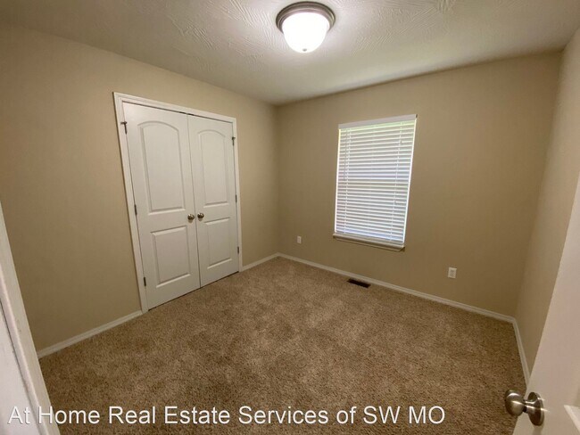 Building Photo - 3 br, 2 bath House - 3124 W Golden Valley