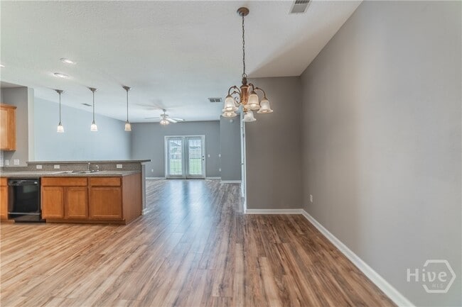 Building Photo - 580 Canyon Oak Loop