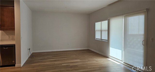 Building Photo - 401 S Anaheim Blvd