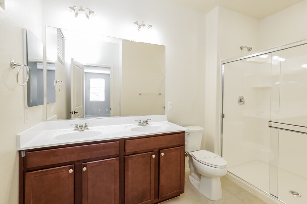 Building Photo - 16636 W Jenan Dr