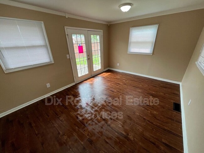 Building Photo - 3209 Lefferson Rd