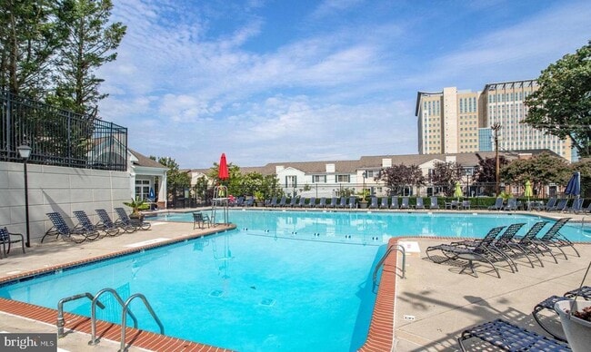 Building Photo - 1407 N Van Dorn St