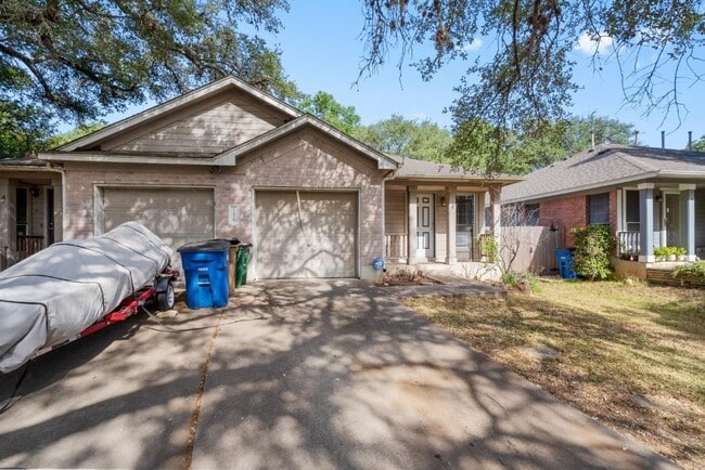 Building Photo - 7228 Aldea Dr