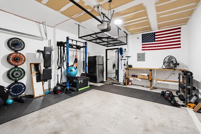 Building Photo - 8353 Steamline Cir