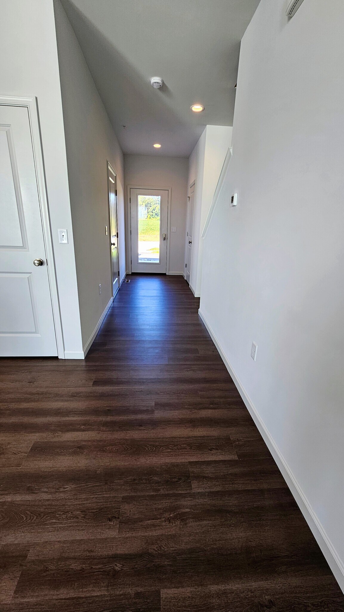 Building Photo - 63 N Conifer Dr