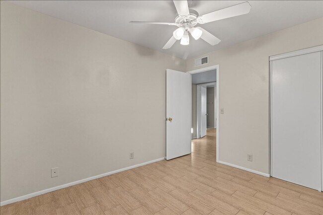 Building Photo - Spectacular Updates, 3 Bedroom 2 Bath