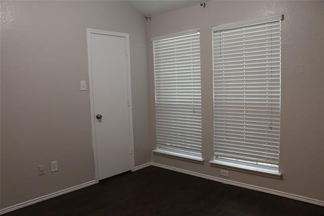 Building Photo - 3912 Chelsea Dr