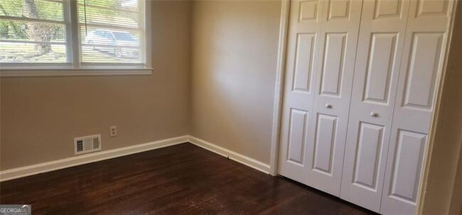 Building Photo - 6007 Brookdale Ln SW