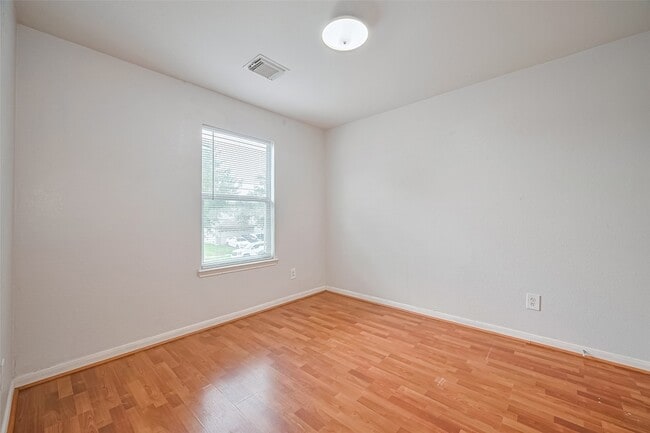 Building Photo - 12927 Pale Ivy Ln