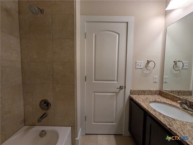 Building Photo - 711 Gristmill Dr