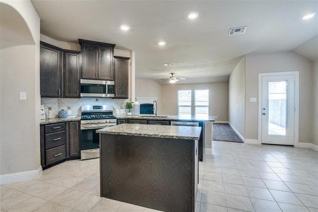 Building Photo - 16308 Harwood Dr