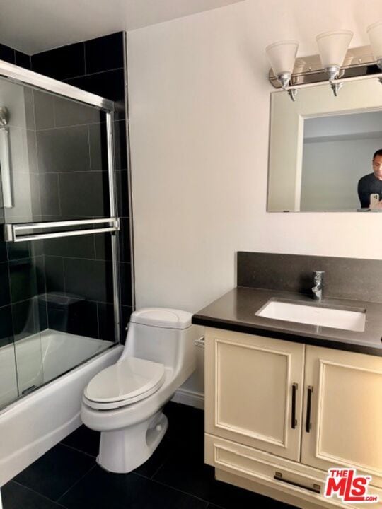 Building Photo - 917 N Sierra Bonita Ave