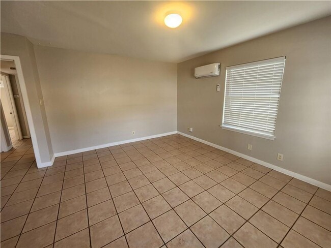 Building Photo - 607 Nelray Blvd