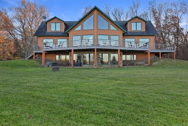 Building Photo - 222 Grouse Dr