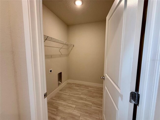 Building Photo - 49 Pilgrim Dr