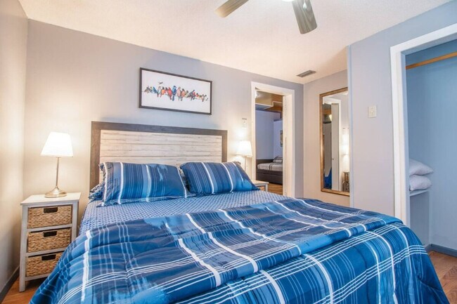 Building Photo - 1735 Grayson Dr