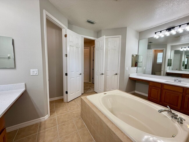 Building Photo - GORGEOUS Two Story 4/3.5 home in sought af...