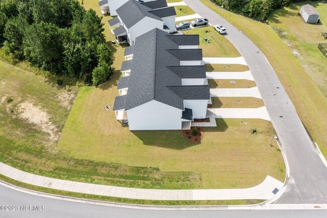 Building Photo - 209 Verrazzano Ln