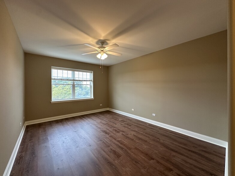 Building Photo - 2 Itasca Place