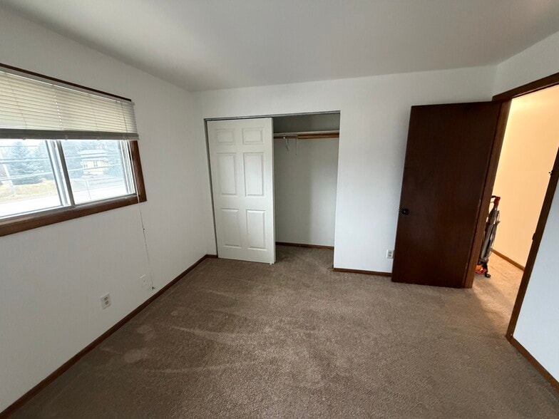 Building Photo - 6296 S 3rd St