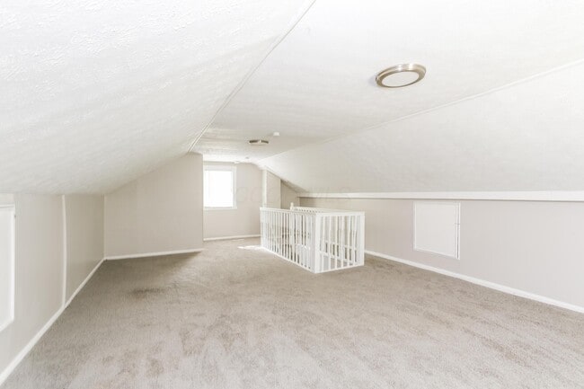 Building Photo - 3706 Elm St