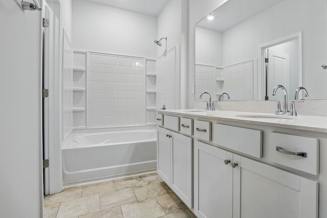 Building Photo - Available Now | Brand New 3 Bedroom Townhouse for Rent in Raleigh NC | FIRST MONTH'S RENT WAIVED!