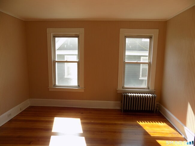 Building Photo - 175 Goodwin St