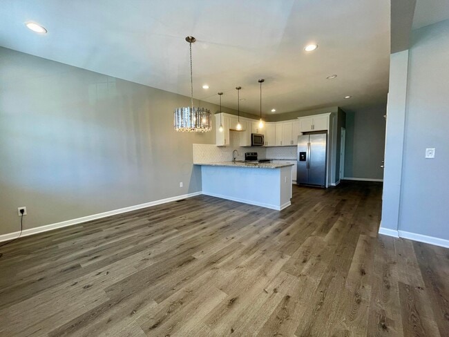 Building Photo - 240 S Princeton Ave