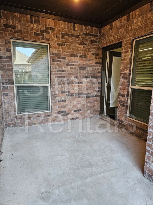 Building Photo - 509 Baylor Dr