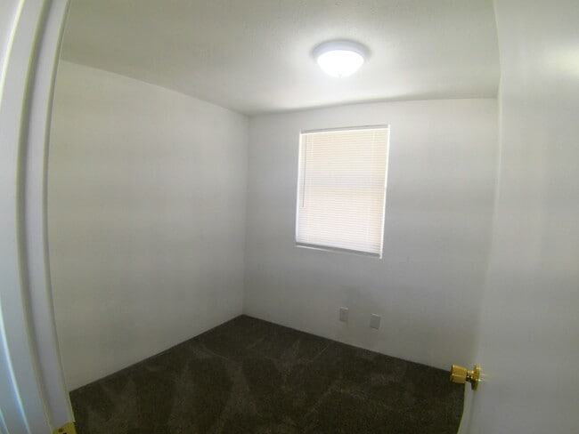 Building Photo - 981 Stahlman Dr