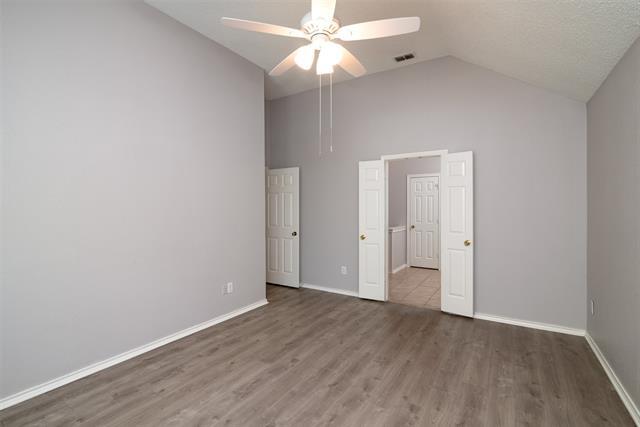 Building Photo - 1329 Maywood Ct