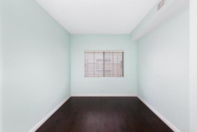 Building Photo - 9910 Scripps Vista Way