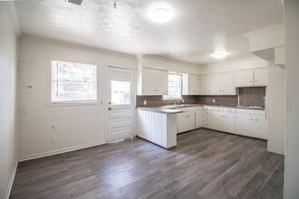 Building Photo - 5011 42nd St