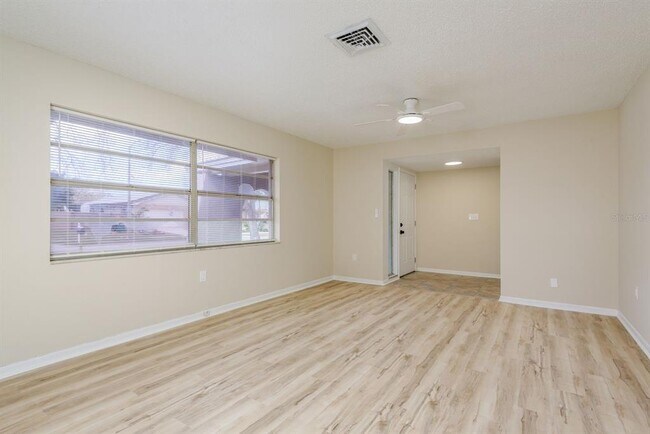 Building Photo - 2977 Palmetto Ct