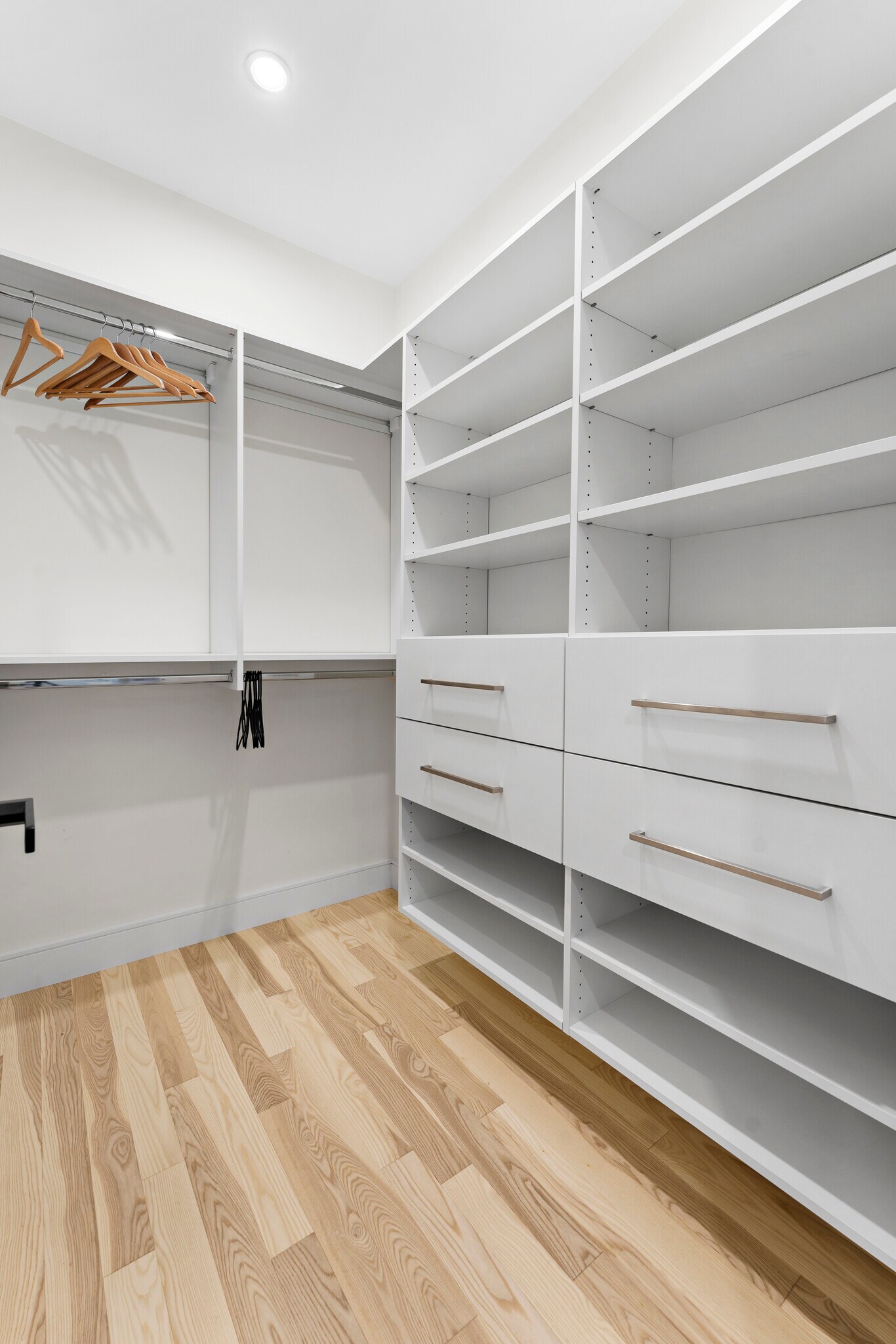 Building Photo - 21 Bolton St