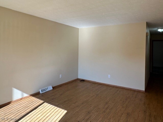 Building Photo - 807 Albemarle Ave