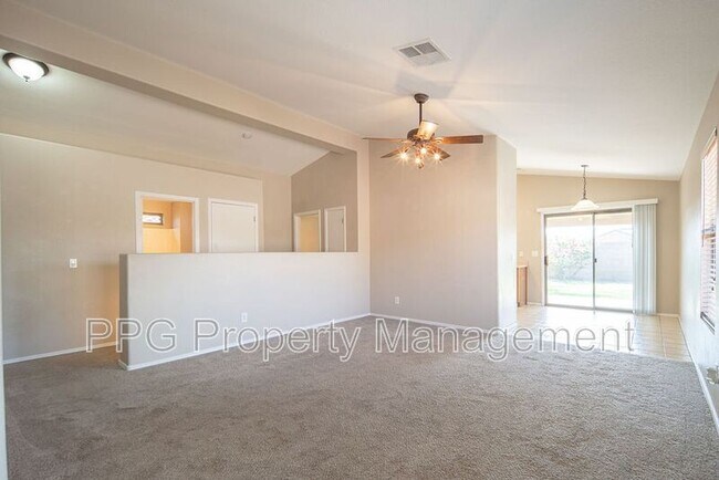 Building Photo - 14028 N 150th Ln