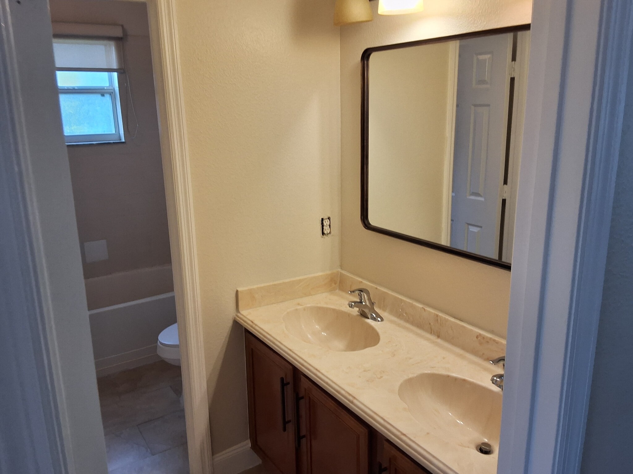 Building Photo - 4401 Sweet Maple Ln