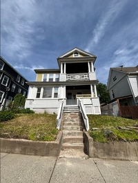 Building Photo - Beautifully maintained two-family house