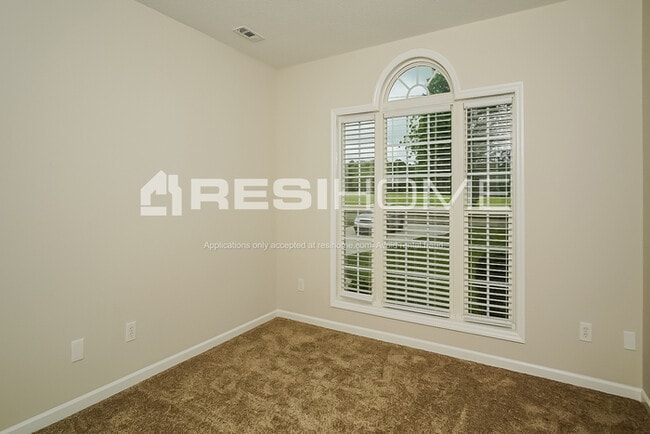 Building Photo - 702 Carter Grove Rd