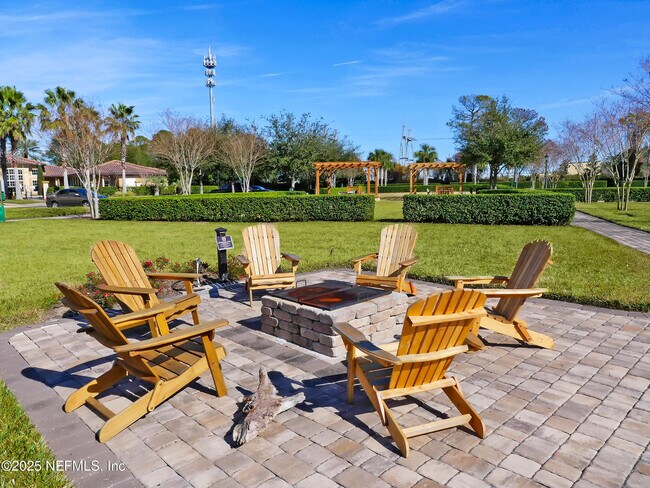 Building Photo - 4300 S Beach Pkwy