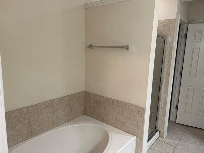 Building Photo - 2063 Hailston Dr NW