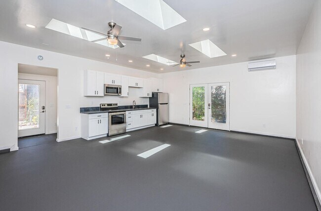 Building Photo - 4177 First Ave.