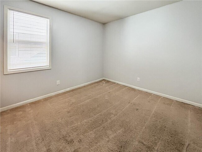 Building Photo - 119 Still Pine Bend