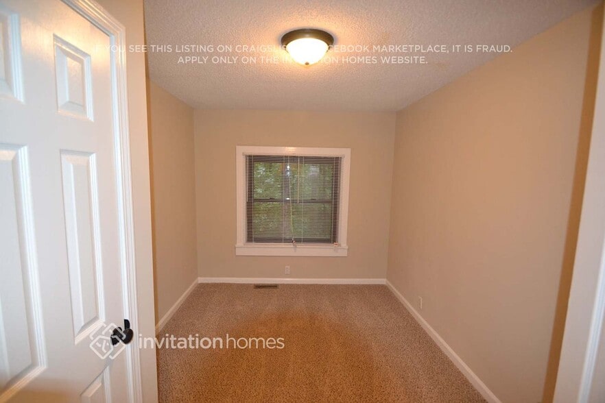 Building Photo - 4268 Vincent St