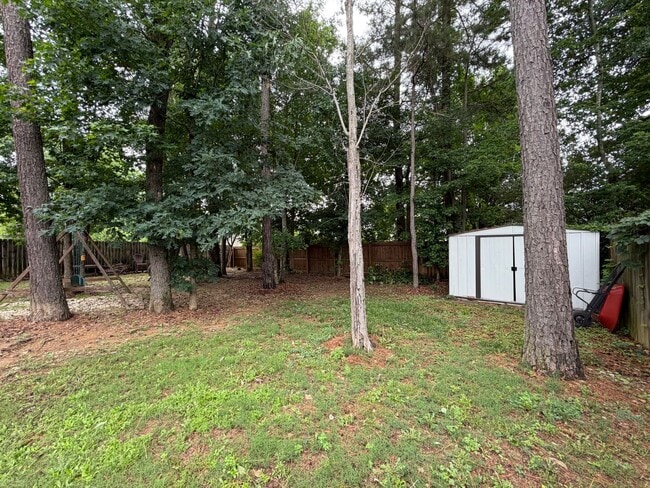 Building Photo - Nice 3/2 House with Bonus in Shannon- $2,850