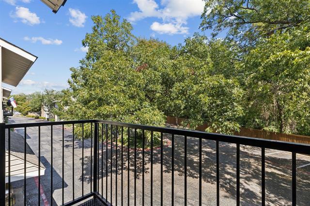 Building Photo - 7450 Holly Hill Dr